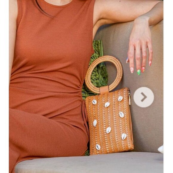 Woven Rattan Cowrie Shell Crossbody HandBag Wristlet with Handle Wicker CHIC - Picture 11 of 11